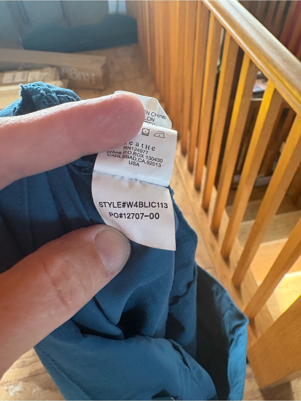 prAna Bliss Capri pant VGUC yoga activewear Medium Blue-Green - Picture 8 of 8